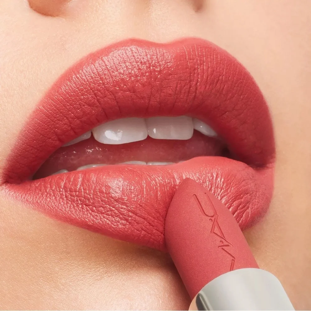 MAC ‘Forever Curious' M·A·Cximal Silky Matte Lipstick
